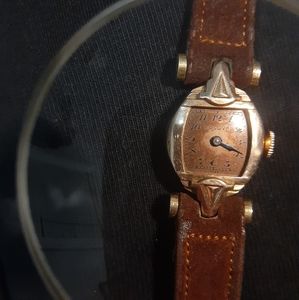 Vintage 1945 Bulova watch